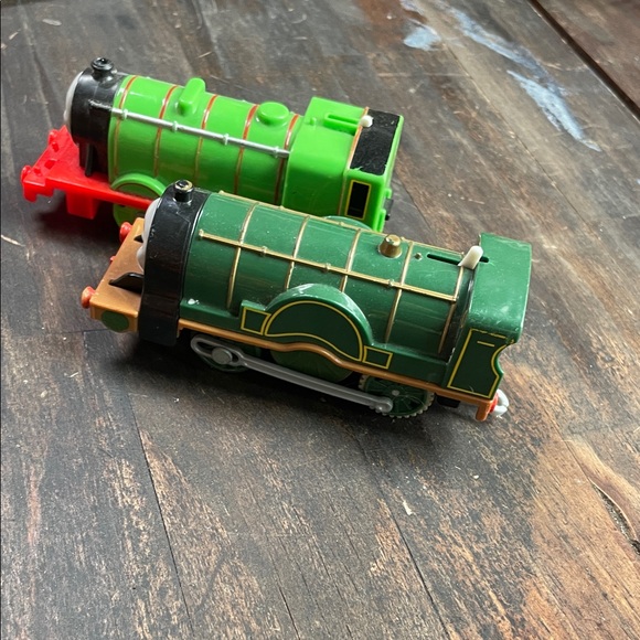 Thomas & Friends Green and Red Train Duo track masters - Picture 2 of 4